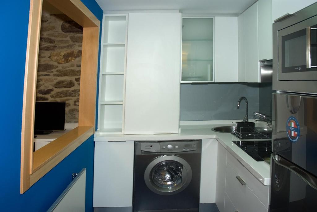 Apartamentos Domus Stellae سانتياغو دي كومبوستيلا الغرفة الصورة