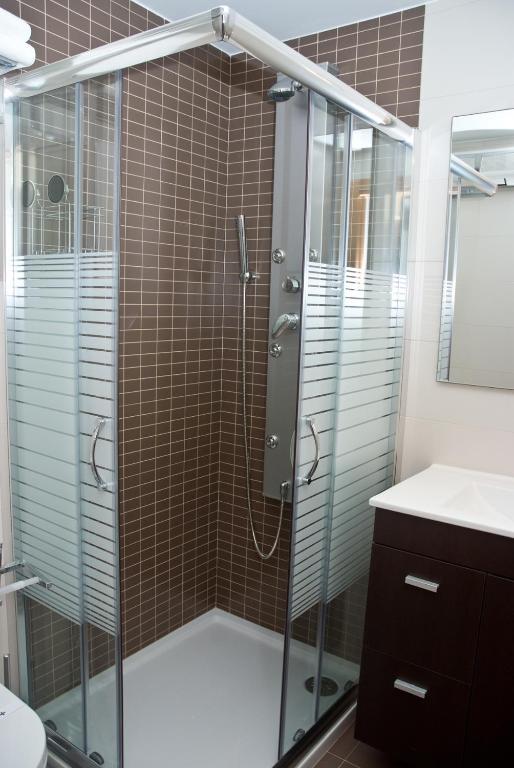 Apartamentos Domus Stellae سانتياغو دي كومبوستيلا الغرفة الصورة