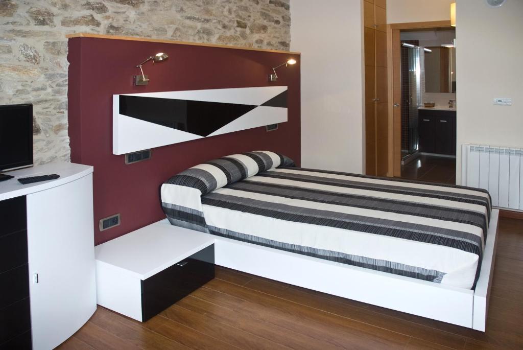 Apartamentos Domus Stellae سانتياغو دي كومبوستيلا الغرفة الصورة